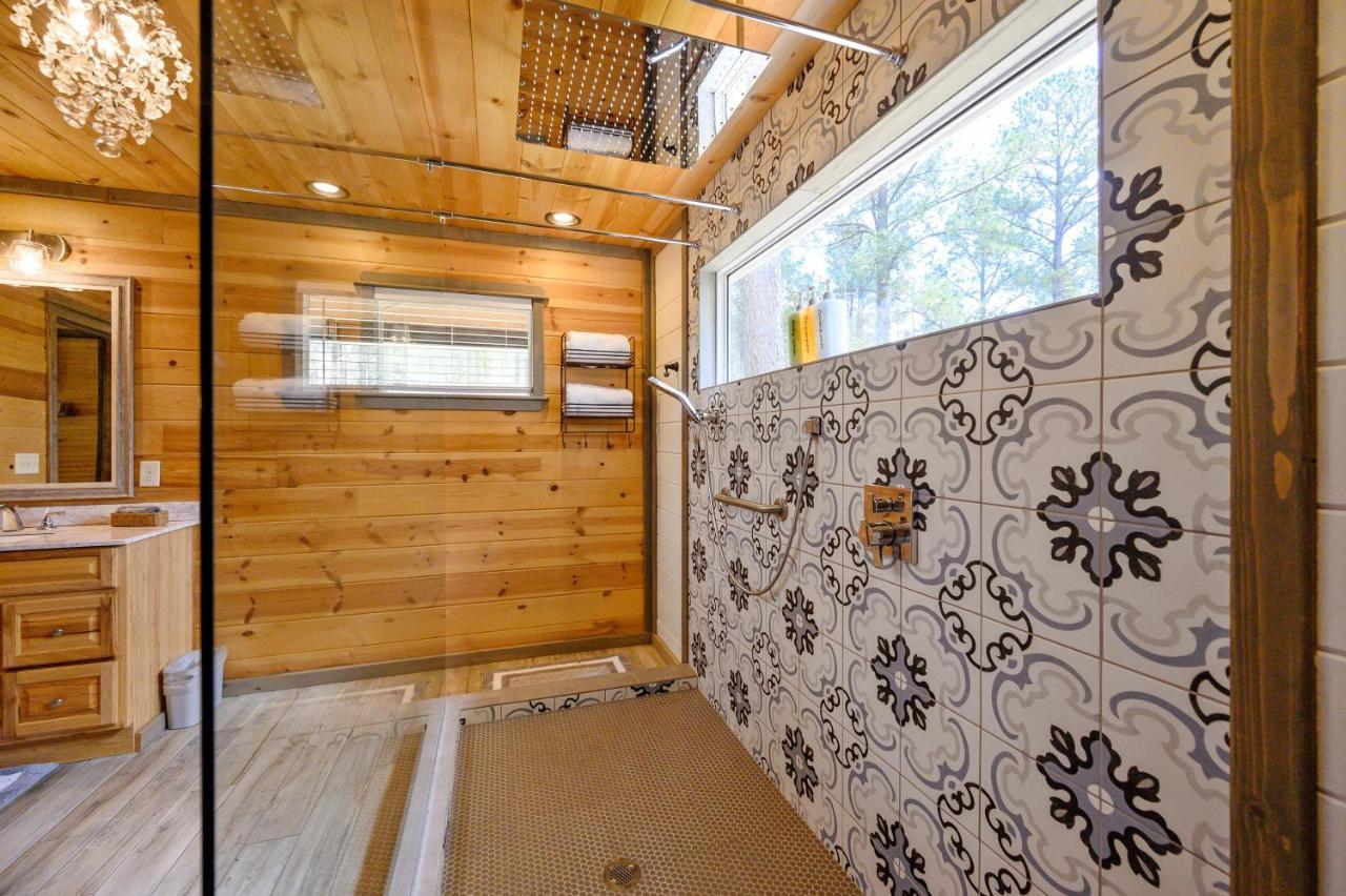 Convenient Romantic Hot Tub Bbq 3-Night Special! Broken Bow Exterior foto